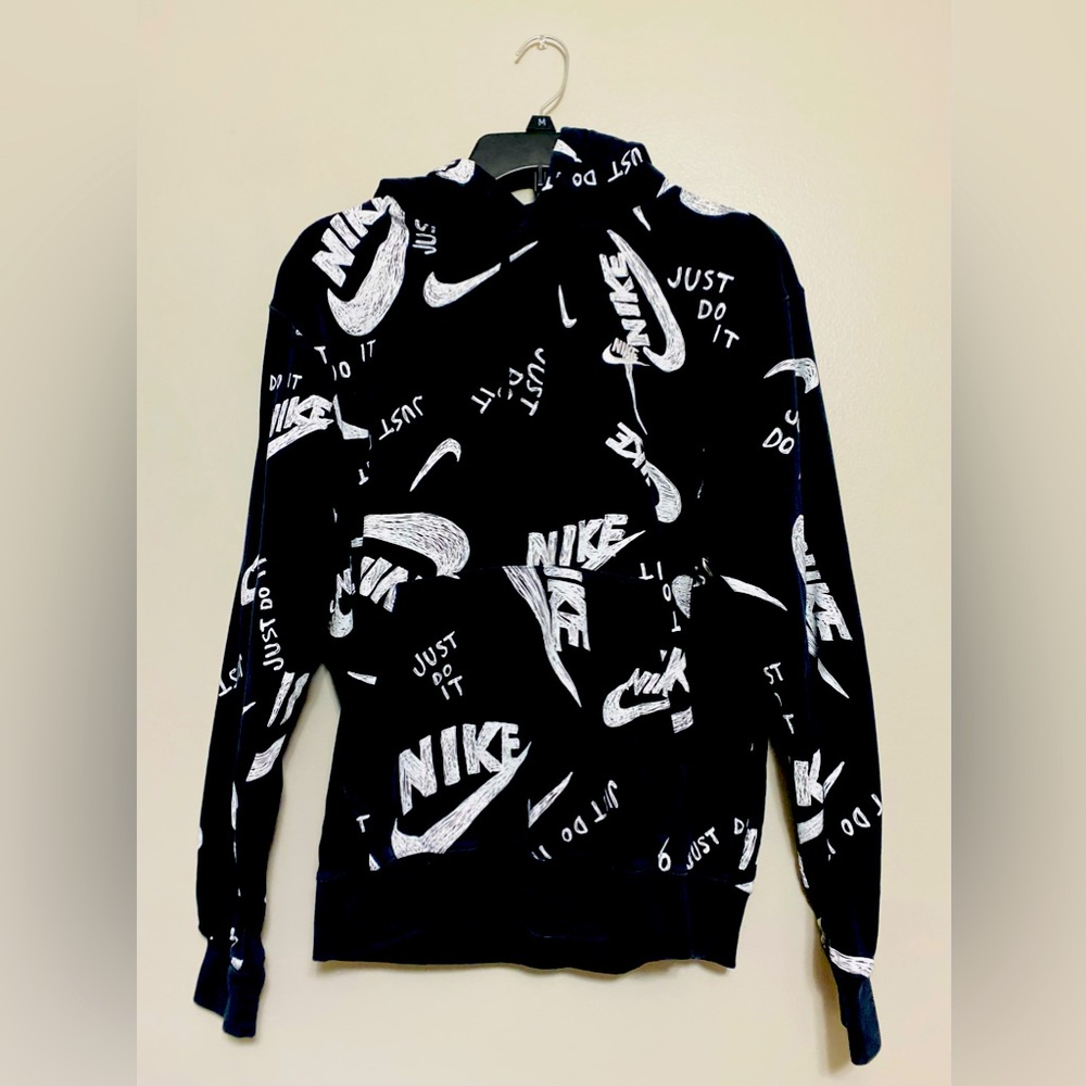 Men’s Nike Sportswear Club Fleece Logo Print Hoodie